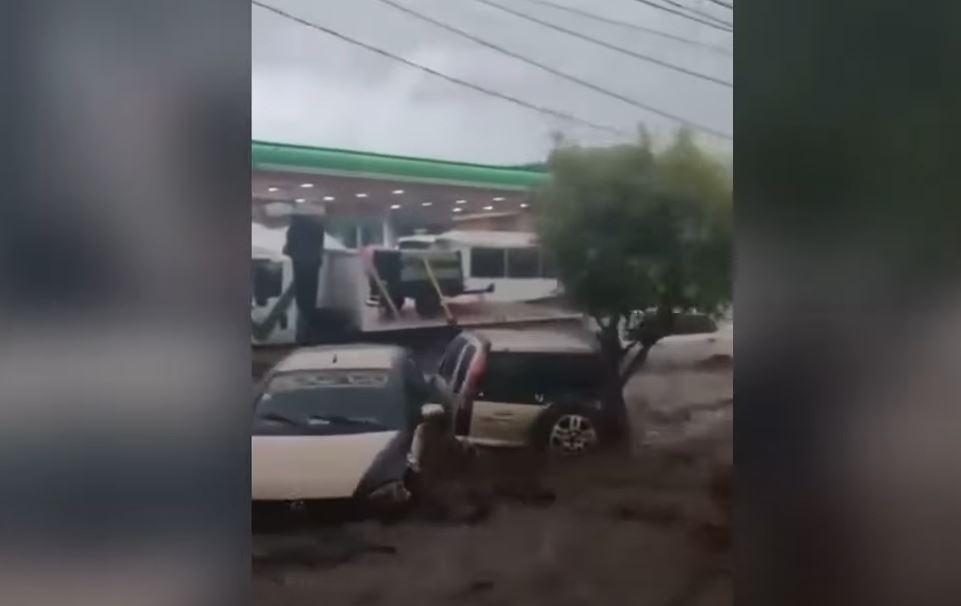 MEKSIKO: Deset ljudi stradalo nakon poplava