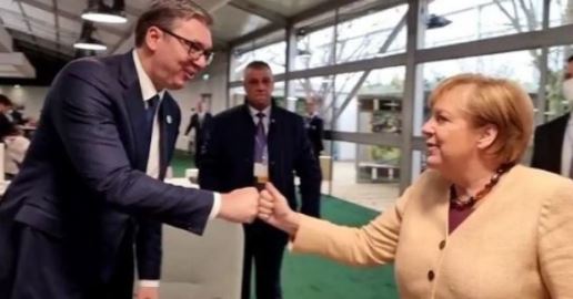 PRIJATELJSKI SUSRET SA ANGELOM MERKEL: "Uvek je zadovoljstvo videti velikog lidera i prijatelja" (FOTO)