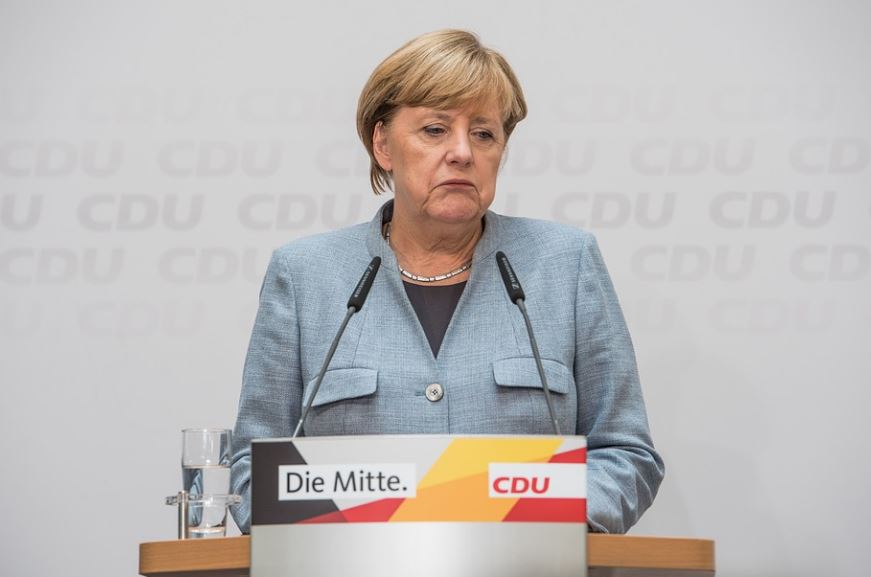 Merkelova uputila apel Nemcima da se vakcinišu
