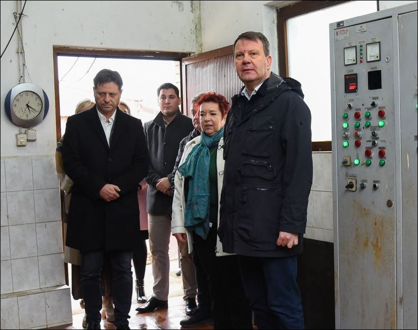 MIROVIĆ: Gradićemo fabrike vode u Beočinu, Temerinu i Odžacima