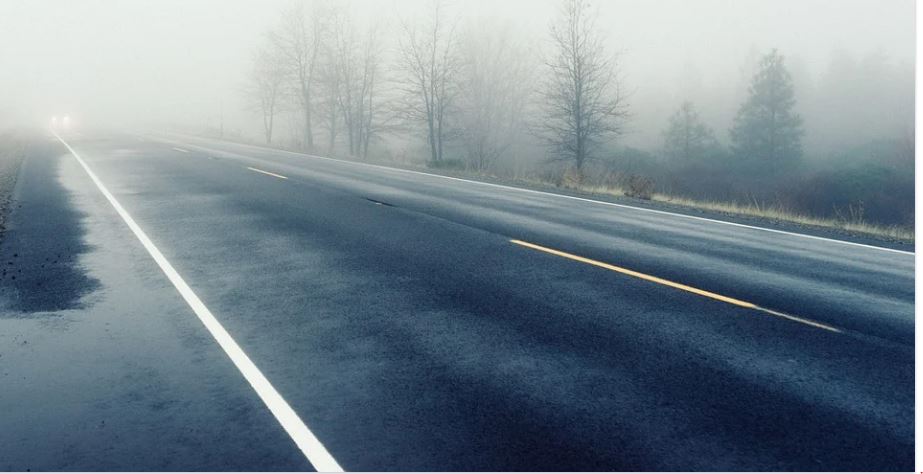 STANJE NA PUTEVIMA: Vozite pažljivo zbog pojave magle, u pojedinim krajevima mokri kolovozi!