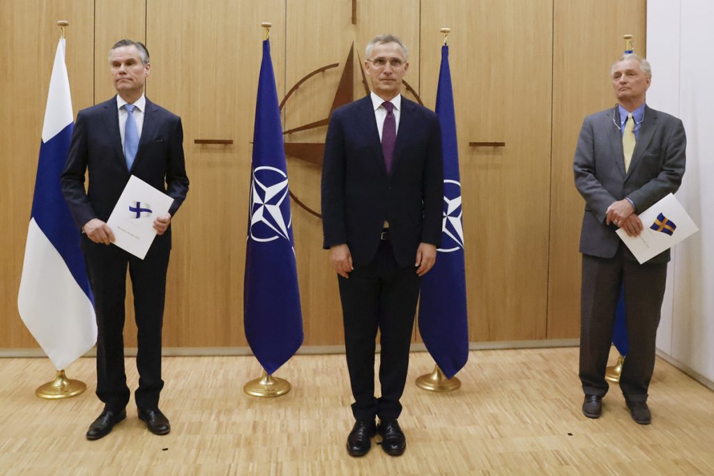 SADA JE I ZVANIČNO! Finska i Švedska podnele zahtev za članstvo u NATO