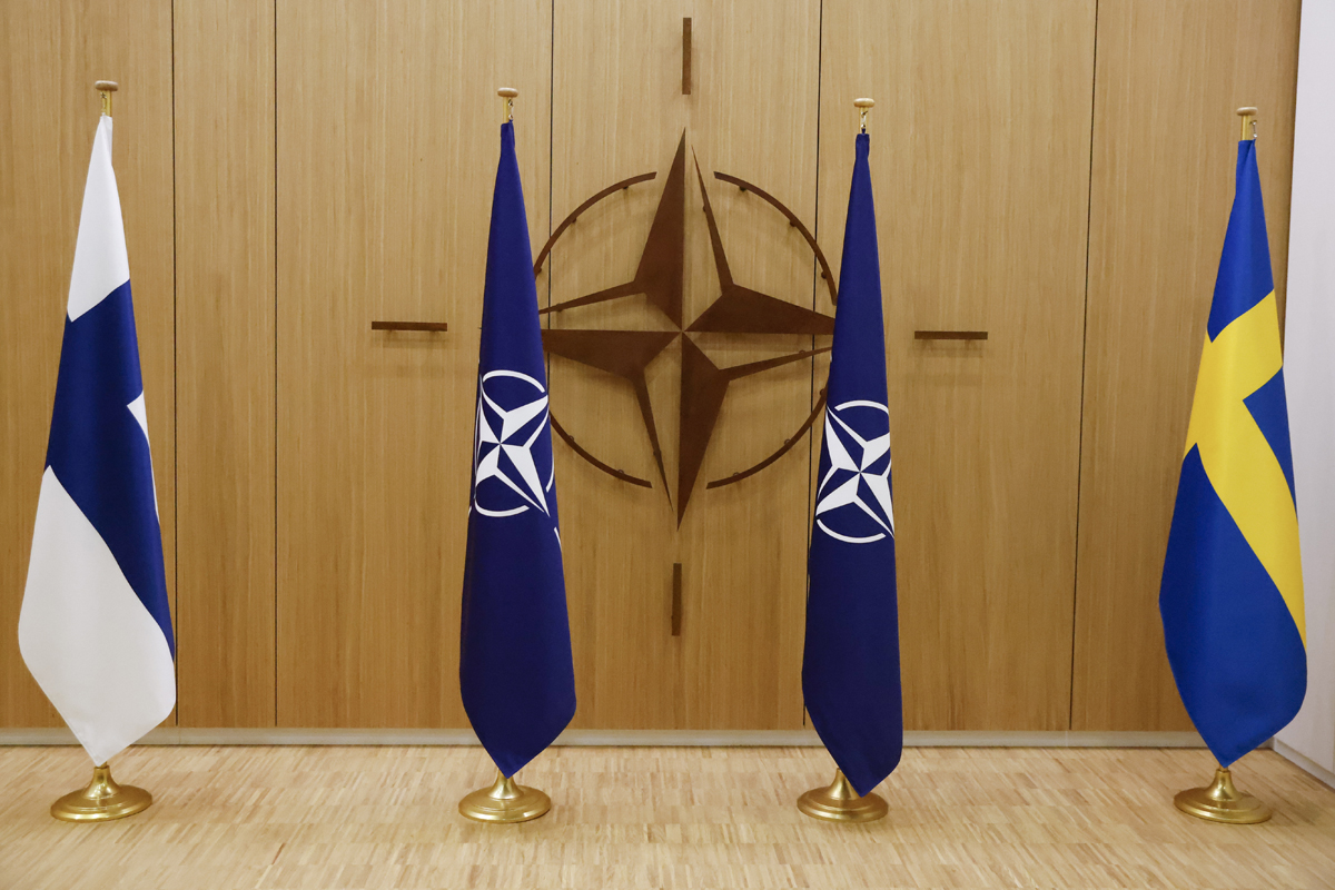 FINCI STIŽU U ANKARU: Razgovori o članstvu u NATO
