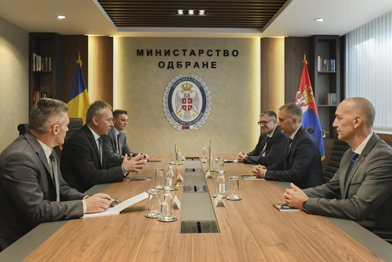 Ministar Stefanović sastao se danas sa direktorom Vojnoobaveštajne uprave Rumunije
