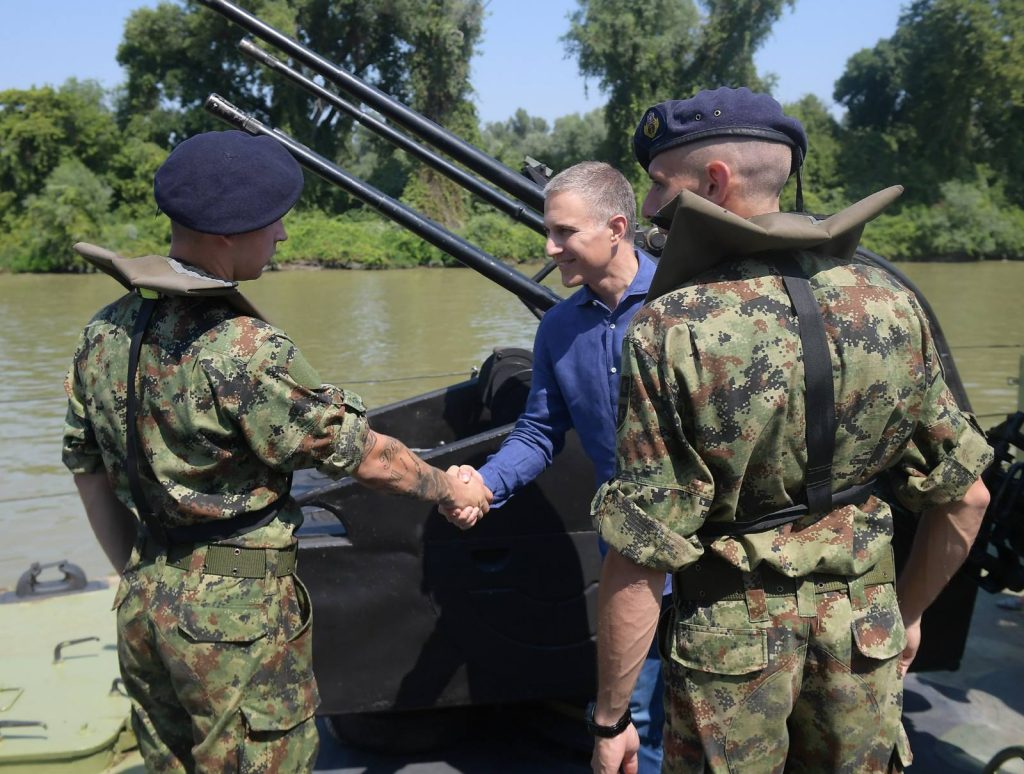 Ministar Stefanović  zahvalio se pripadnicima Rečne flotile: Oni posvećeno štite našu otadžbinu! (FOTO)