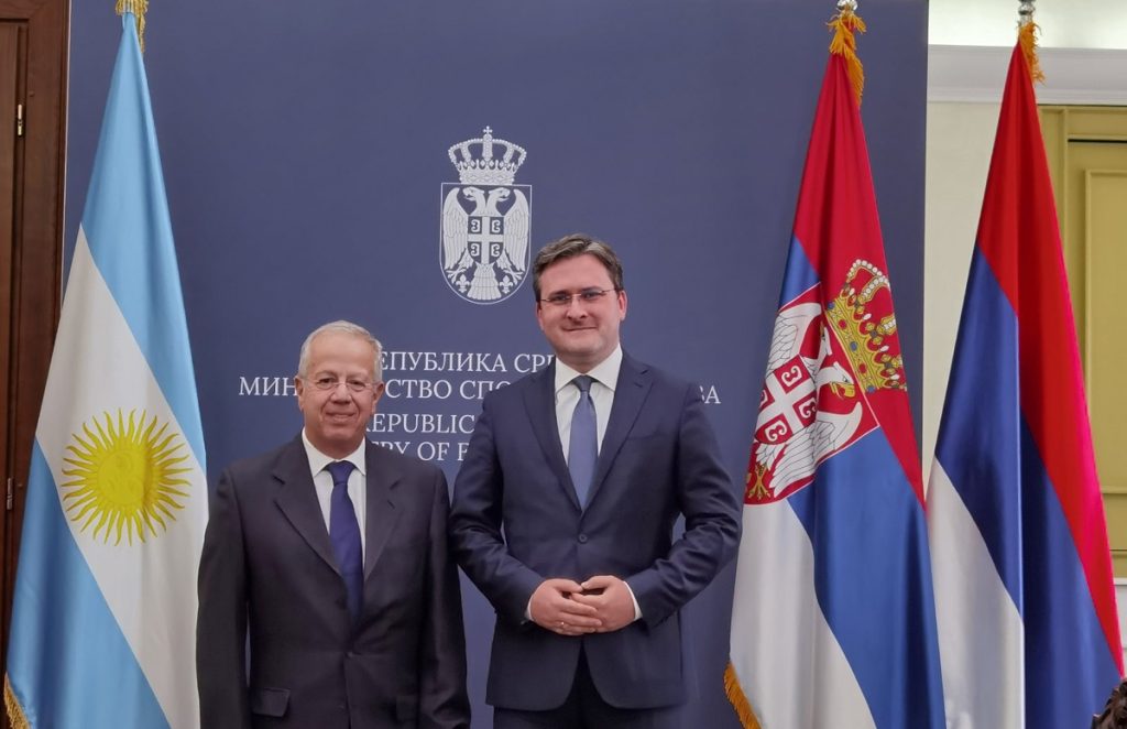 MINISTAR SELAKOVIĆ SA AMBASADOROM ARGENTINE: Fokus saradnje na jačanje ekonomskih odnosa