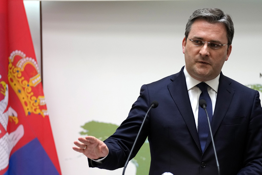 Ministar spoljnih poslova Srbije Nikola Selaković uputio je saučešće crnogorskom kolegi:“U ovim teškim trenucima, cela Srbija je uz Crnu Goru i uz njene građane!“