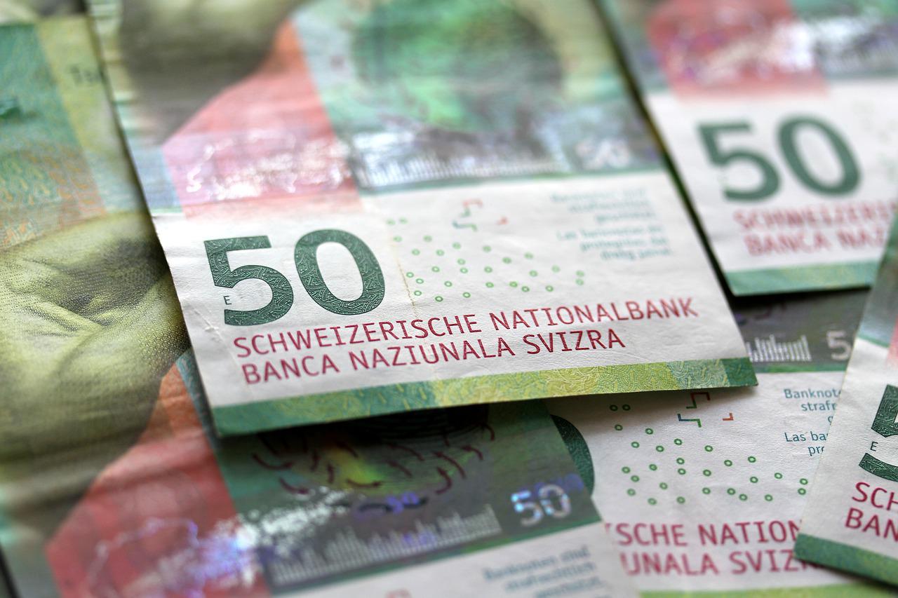 STIGLE POSLEDICE SANKCIJA: Moskovska berza više ne trguje švajcarskim francima