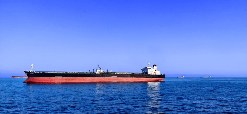 MEDIJI: Tankeri koji su prevozili iransku naftu preorijentisali se na transport ruske sirovine