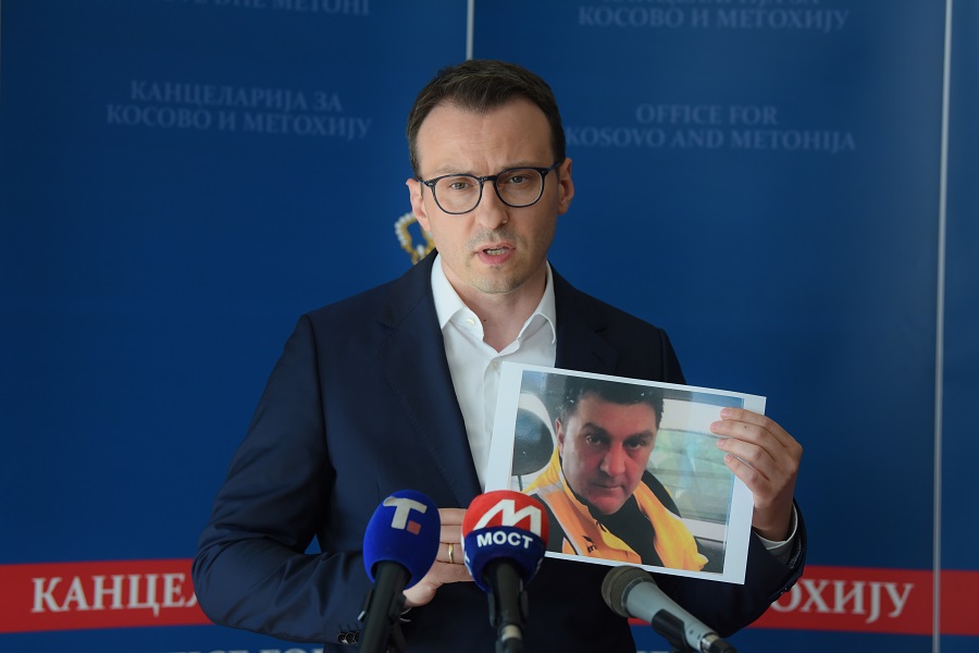 PETKOVIĆ SAOPŠTIO DOBRE VESTI Direktor kancelarije za KiM otkrio je da je Dejan Spahić pušten na slobodu!