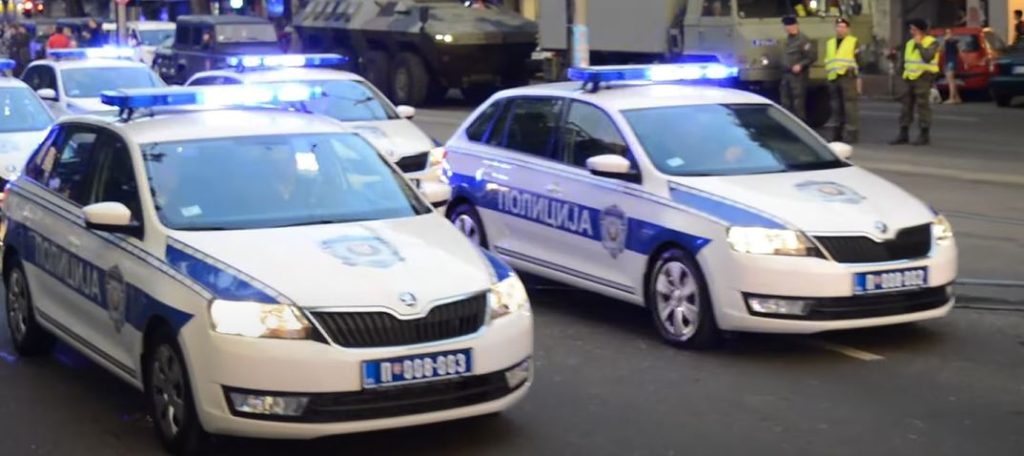 UDES U ČAČKU: Sudarila se dva putnička vozila, velika materijalna šteta