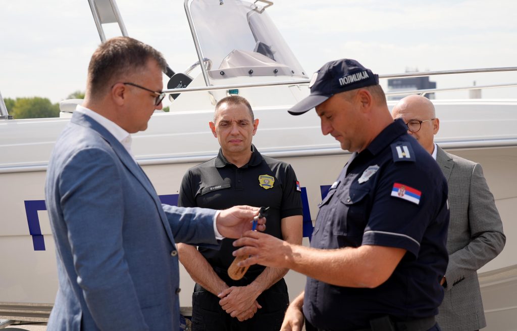 MINISTAR VULIN: Dunav je koridor, baš kao što je to auto-put i mora da bude bezbedan