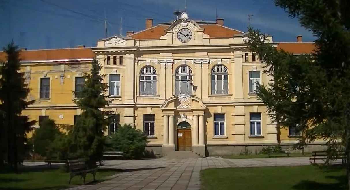 UMALO TRAGEDIJA U PROKUPLJU: Auto sam od sebe krenuo na prometnu ulicu