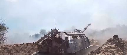 Objavljen snimak protivartiljerijske borbe u DNR (VIDEO)