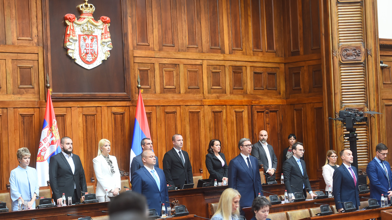 Narodna Skupštine Srbije završila je večeras rad posle desetočasovne rasprave o KiM a posebna sednica biće nastavljena sutra u 10 sati!