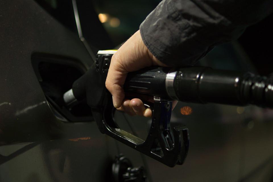 POSKUPELO GORIVO: Evo koliko će narednih 7 dana koštati dizel i benzin