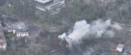 Objavljen snimak udara po položajima ukrajinske vojske (VIDEO)