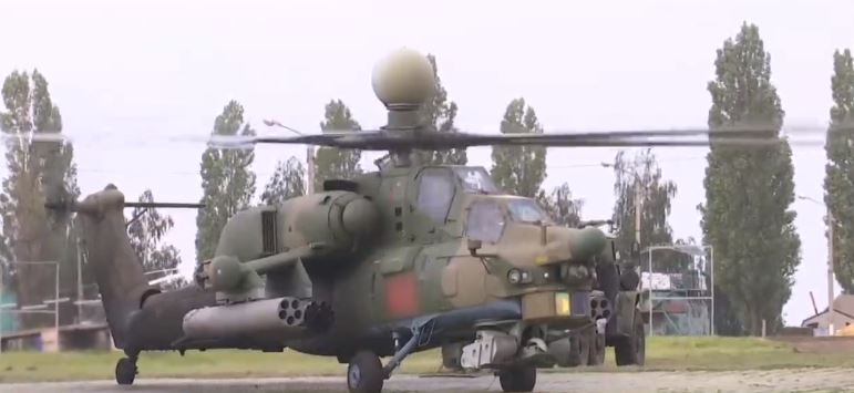 Ruski borbeni helikpteri Mi-28N dejstvuju tokom specijalne vojne operacije u Donbasu (VIDEO)