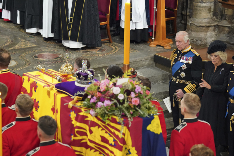 Završena državna ceremonija sahrane kraljice Elizabete Druge! (FOTO)