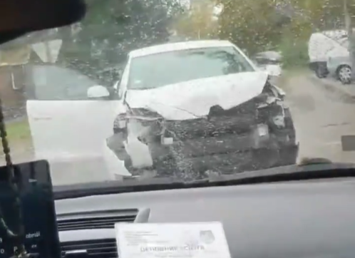 SMRSKAN AUTOMOBIL U NOVOM SADU! Užasna saobraćajka na "CRNOJ TAČKI" grada! (VIDEO)