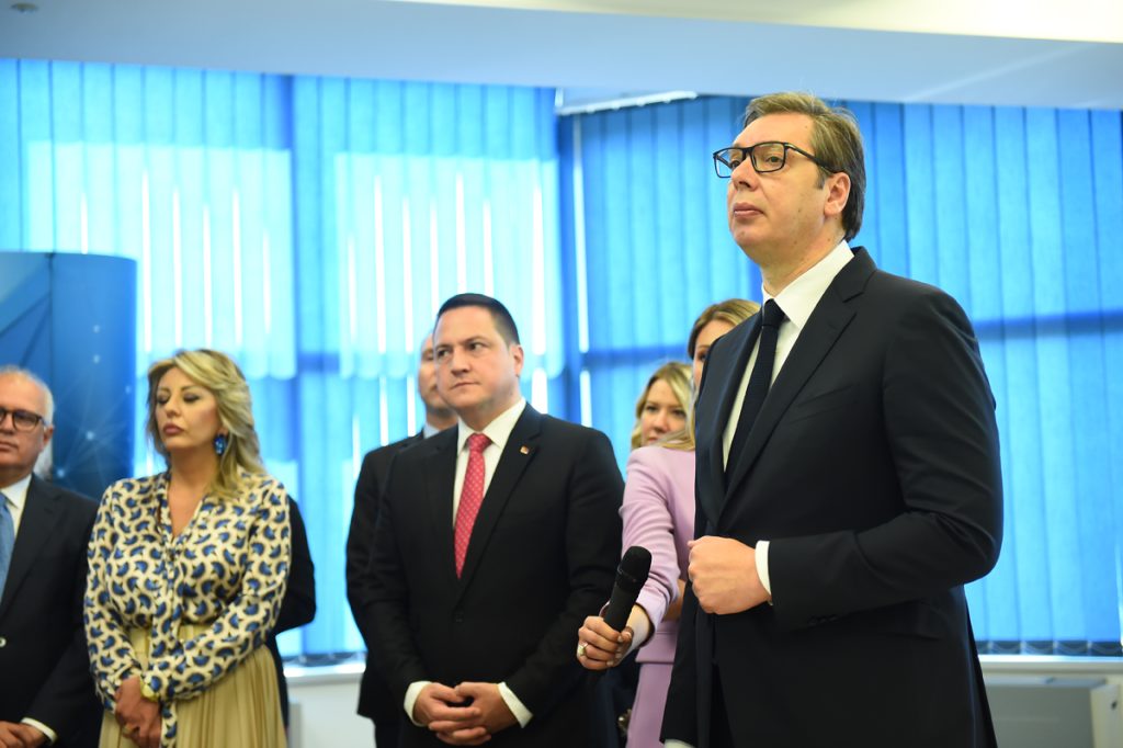 600 MILIONA EVRA ZA TRI MESECA Predsednik Vučić otkrio koliko je profitabilna IT industrija Srbije