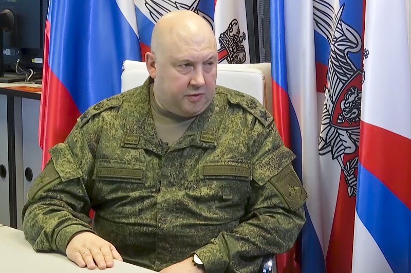 „UKRAJINU ĆEMO PREGAZITI“: Strašna poruka ruskog komandanta!