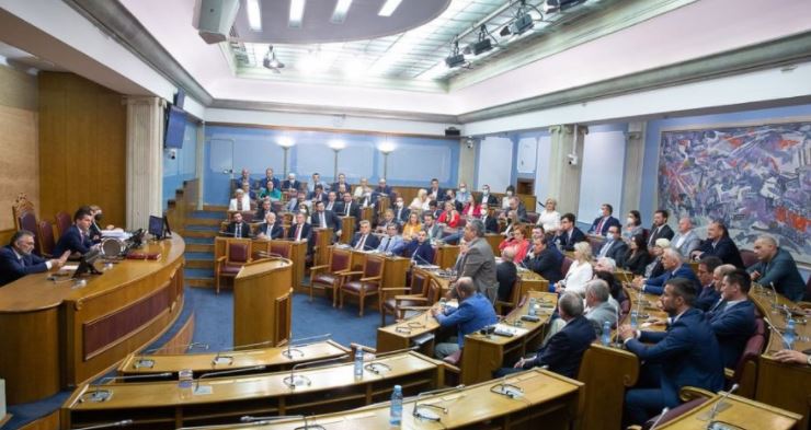 CRNOGORCI ODREŠILI KESU: U Skupštini Crne Gore usvojen Budžet za 2024. godinu