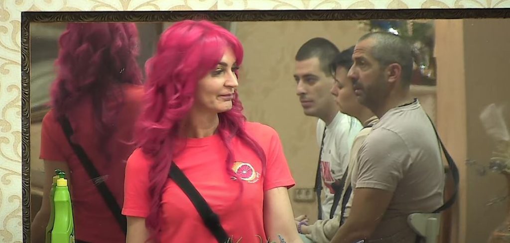 LOŠA NOĆ ZA NJIH DVOJE! Nesiguran u emociju prema njoj! Ona ne diže glavu sa jastuka