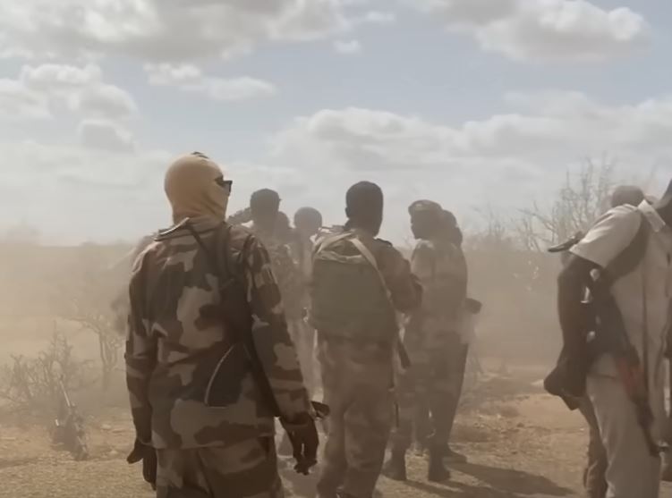 NAPAD EKSTREMISTA NA VOJNU BAZU: Ubijeno najmanje 10 vojnika u Somaliji