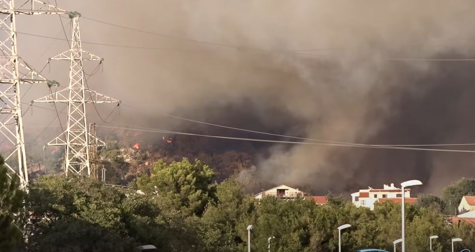 GORI HRVATSKO PRIMORJE! Dva požara u okolini Šibenika i Splita