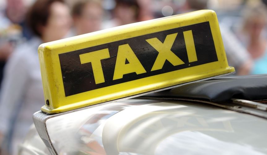 UHAPŠEN KRADLJIVAC TAKSIJA! Napao beogradskog taksistu