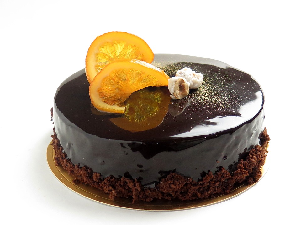 Čokoladna tora sa pomorandžom spremna za samo 15 minuta! (RECEPT)