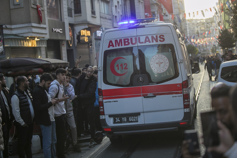 PAKAO SRPKINJE RANJENE U ISTANBULU: "Ispod žardinjere na kojoj sam sedela bila je bomba!"