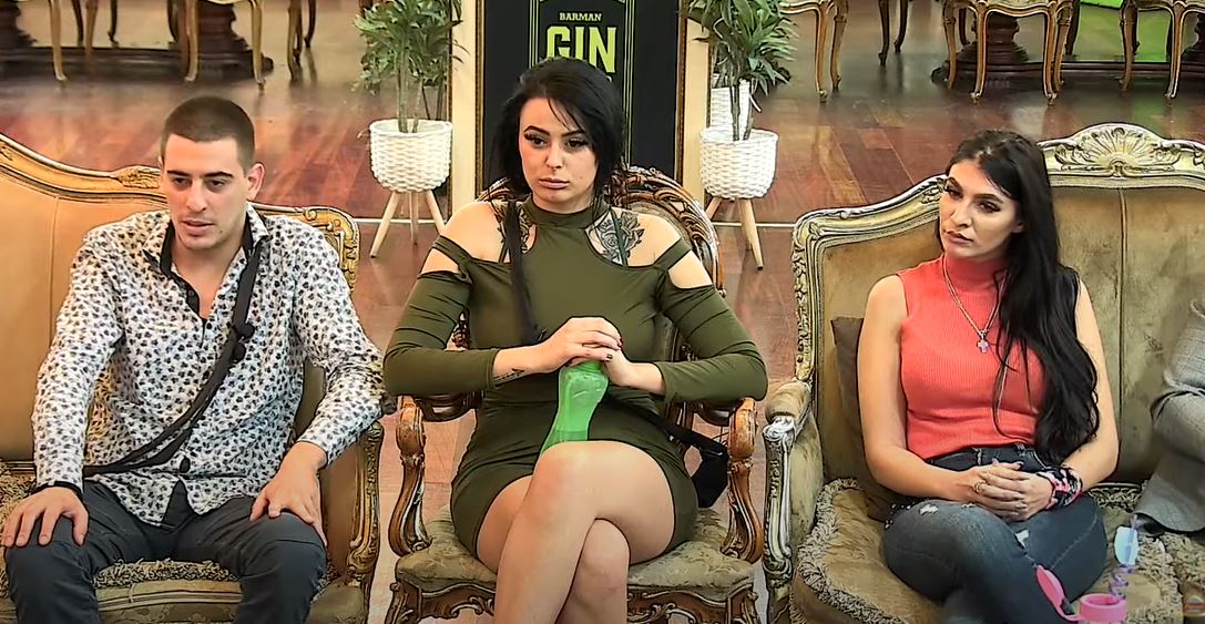 OBLATIO JE PRED SVIMA IAKO GA JE ČEKALA! Uroš BESAN zbog priča bivšoj devojci!