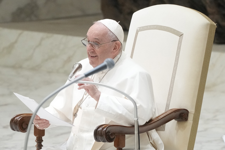Papa Franja doneo važnu uredbu: Sva ulaganja svih odeljenja moraće da idu preko Vatikanske banke!