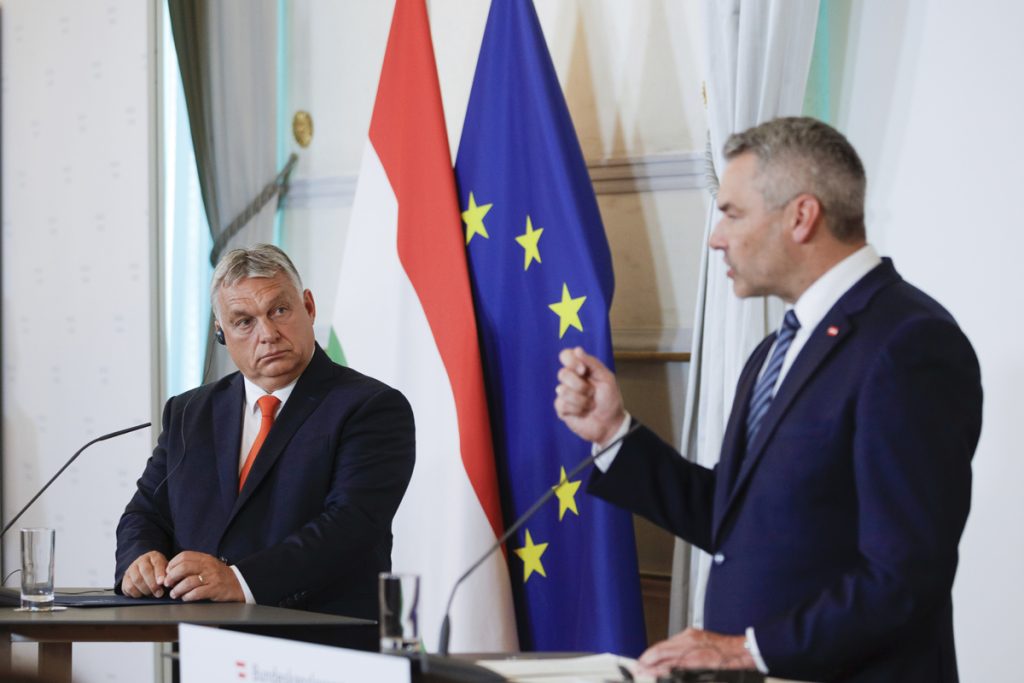 ORBAN I NEHAMER NUDE POMOĆ Austrija i Mađarska žele da pomognu Srbiji u zaštiti njenih južnih granica od ilegalne migracije