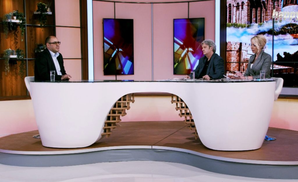 SRBIJA TREBA DA SE PRAVI MRTVA! UVOĐENJEM SANKCIJA RUSIJI, UVODIMO SANKCIJE SEBI! Đukanović je sve OTVORENO rekao Mariću u programu UŽIVO