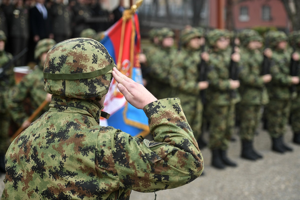 MINISTARSTVO ODBRANE POZIVA: Prijavite se za dobrovoljno služenje vojnog roka (FOTO)