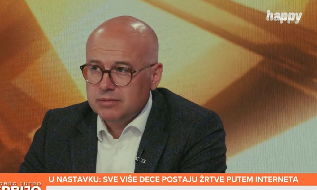 MILOŠ VUČEVIĆ ANALIZIRAO POSTIZBORNU SITUACIJU: Najčistija i najubedljvija pobeda Vučića! Svetski državnici mu čestitali, a narod pokazao koga želi!
