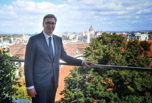 VUČIĆ ČESTITAO GOLOBU NA POBEDI: Uveren sam da će Srbija i Slovenija nastaviti da unapređuju političke odnose