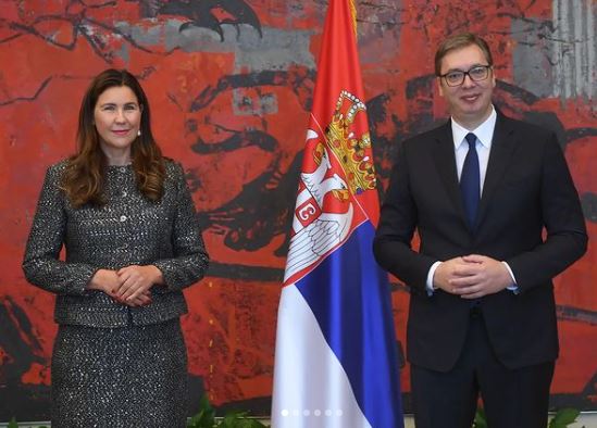 Vučić primio akreditivna pisma novih ambasadora Švedske, Katara i Australije!