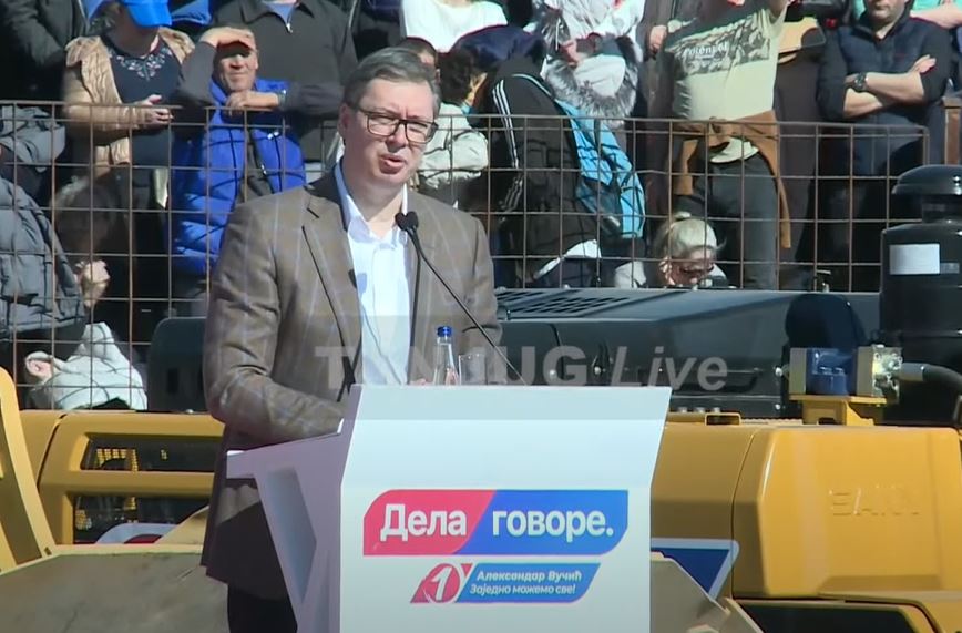 VUČIĆ U MEROŠINI PRED VIŠE OD 20.000 GRAĐANA: Izađite na izbore 3. aprila jer tu se bira između prošlosti i budućnosti (VIDEO)