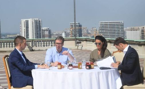 RADNI SASTANAK U PREDSEDNIŠTVU! Vučić: Doneli smo nove mere koje će obradovati građane (FOTO)