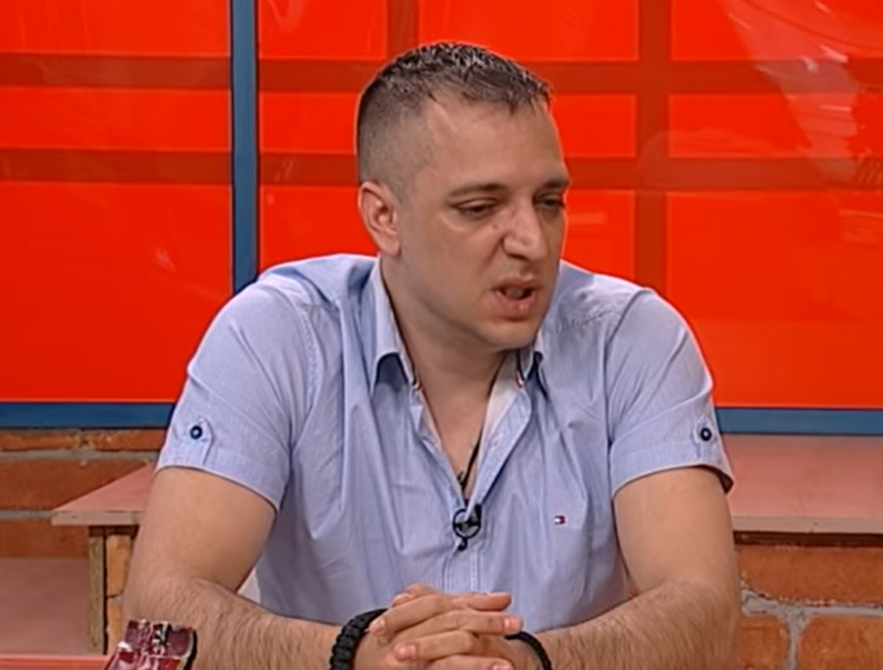 Zoran Marjanović neutešan zbog smrti majke: Očiju punih suza ispratio Zoricu na večni počinak