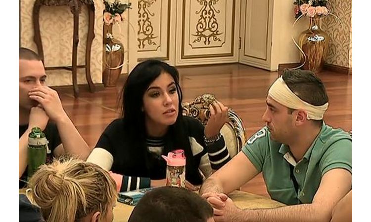 ALEKSANDRA SUBOTIĆ EMOTIVNO SLOMLJENA: Vrišti i plače na sav glas! (foto)