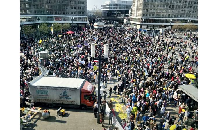 PROTEST ZBOG POVEĆANJA KIRIJA: U Nemačkoj održane najveće demostracije u Berlinu!