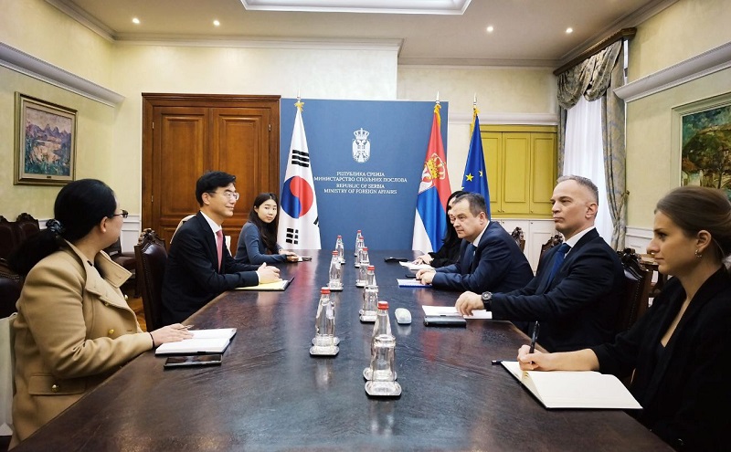 MINISTAR DAČIĆ SA AMBASADOROM REPUBLIKE KOREJE: Srdačan razgovor o jačanju bilateralnih odnosa dve zemlje