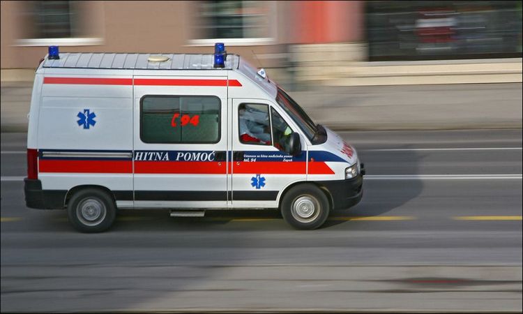 BURNA NOĆ U BEOGRADU: Pešak teško povređen na Kanarevom brdu!