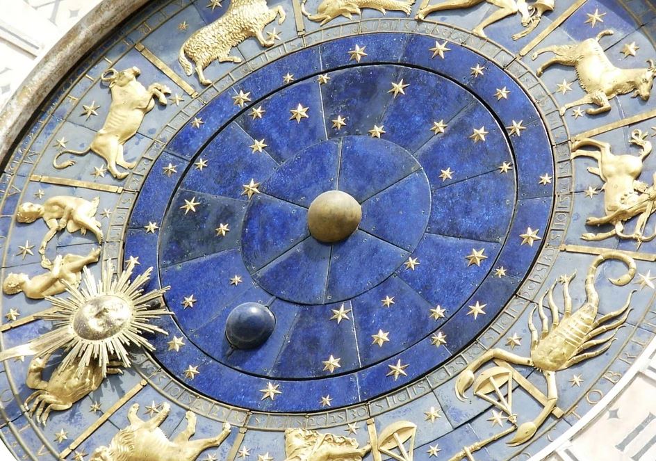 ASTROLOZI OTKRIVAJU: Četiri najpametnija horoskopska znaka