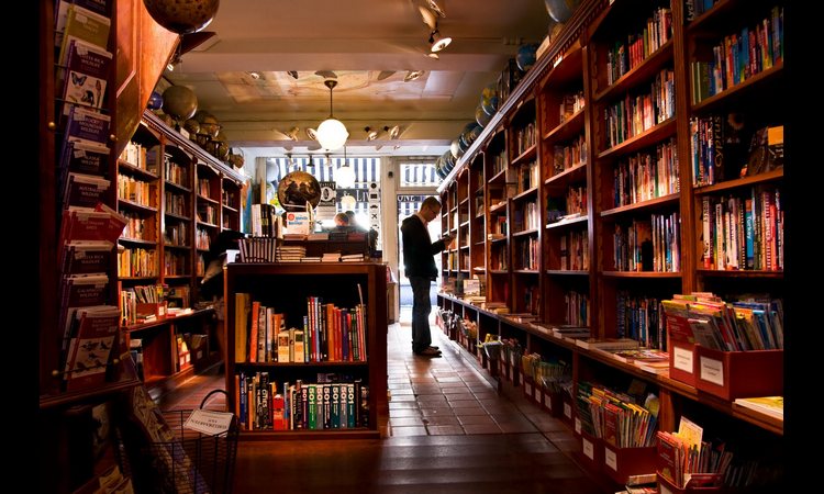 Zašto srpska kultura tone sve dublje: U velikom broju gradova ne postoji niti jedna specijalizovana knjižara namjenjena ljubiteljima knjiga!